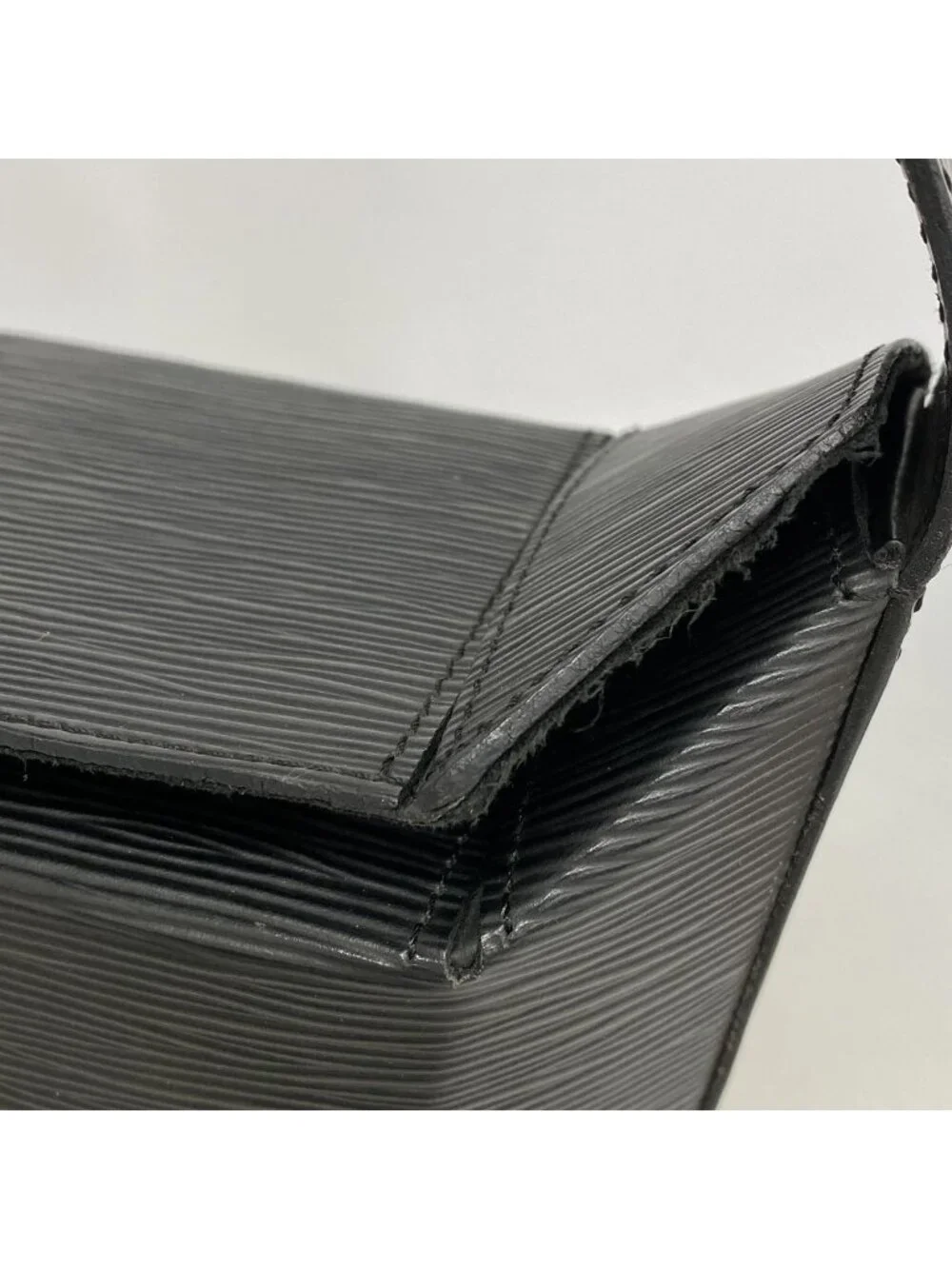 Louis Vuitton Shoulder Bag Epi Sac Saw Noir